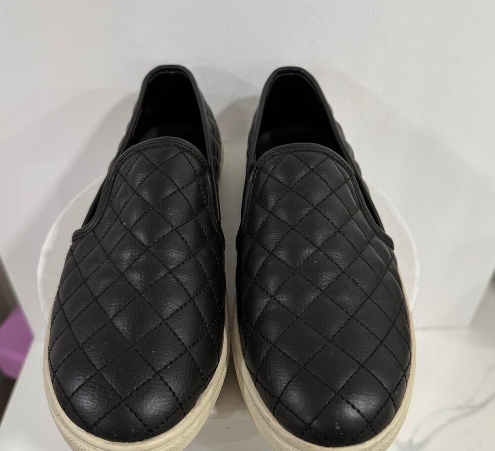 Steve Madden Ecentrcq Quilted Slip On Sneakers Black Vegan Leather Women’s US 9M